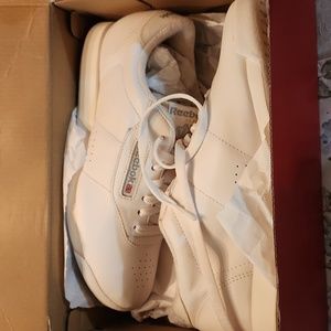 New origonal vintage white princess Reebok 9